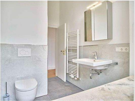 Gästebad mit Dusche