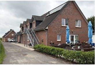 Straßenansicht Vorderhaus