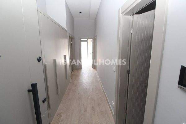 Sea View Properties in a Complex in Beylikduzu