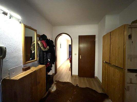 … der Eingangsbereich