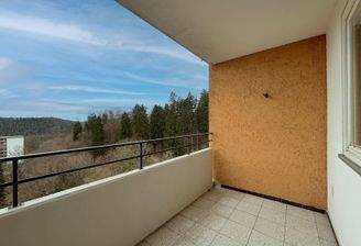 großzügiger Balkon