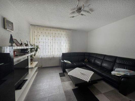 Wohnzimmer EG rechts 