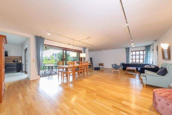 Großzügeiger Wohnbereich 