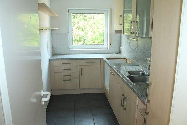 Küche mit Einbauküche 