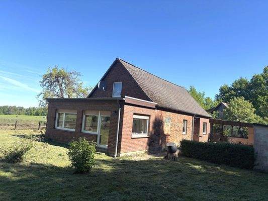 Rückseite mit Anbau