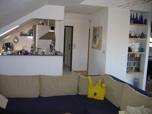 Wohnzimmer mit Küche