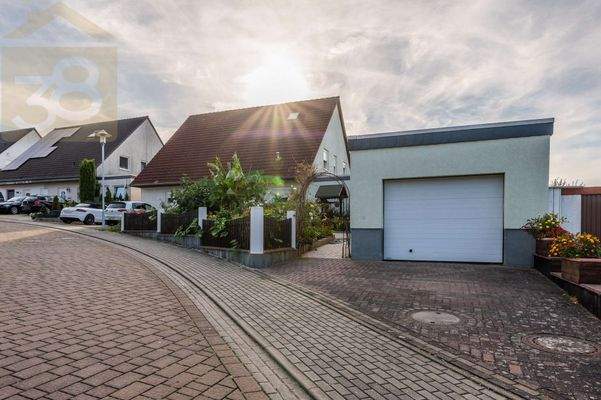 Außenansicht+ Garage