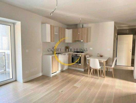 1./2. OG Rechts: Offene Küche im Wohnbereich