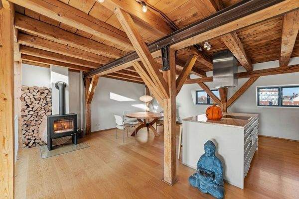 Küche und Essbereich