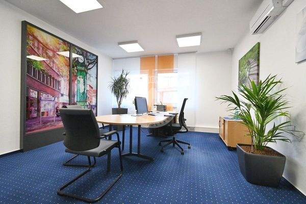 Büro 2 im Erdgeschoss