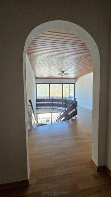 Garderobe -Blick zur Galerie