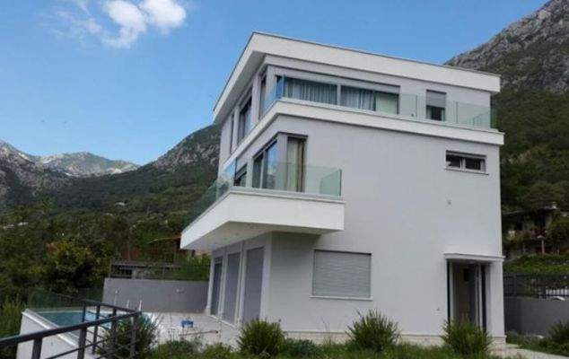 Dreistöckiges Haus in Risan mit Meerblick Haus Kotor (289FK5C) immowelt