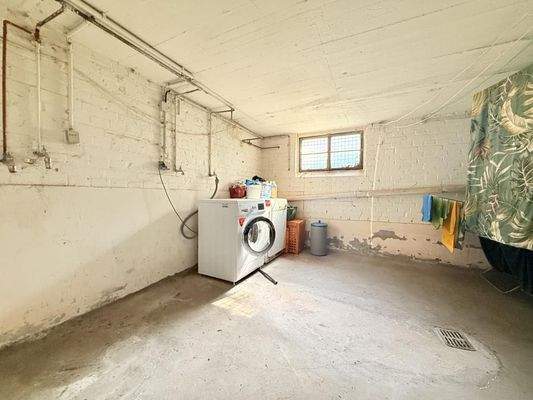 Nelkenstraße 13 - KG Waschkeller