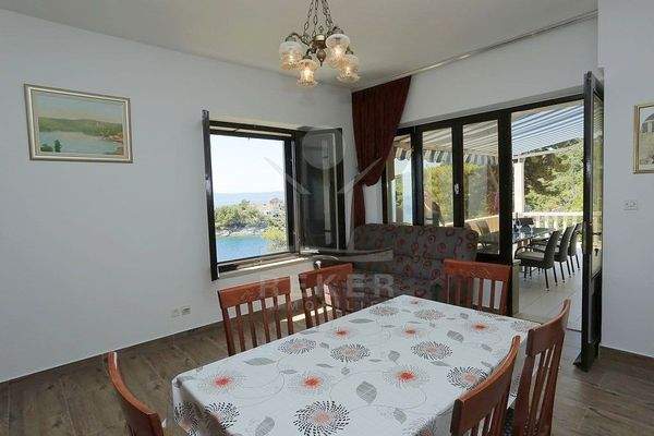 Unendlicher Genuss mit atemberaubendem Meerblick