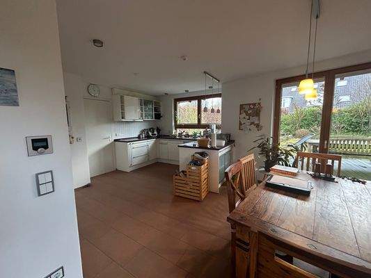 Küche und Esszimmer