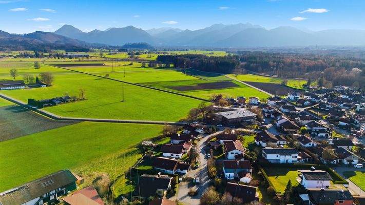 Umgebung mit Alpenpanorama