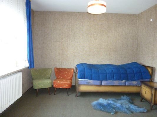 Durchgangszimmer 1 OG