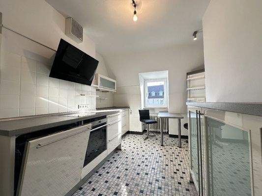 Küche mit Einbauten