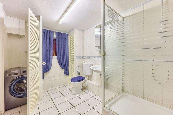 Badezimmer Untergeschoss