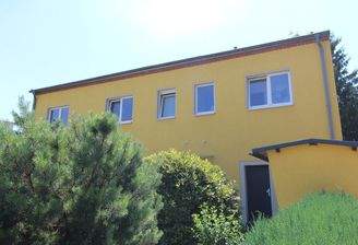 Einfamilienhaus mit Wirtschaftsetage