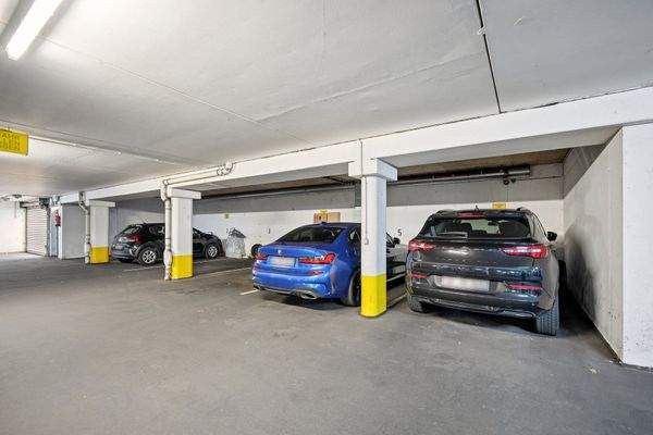 backbone_584970-A_034_WEB