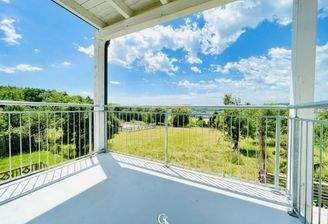Terrasse mit Blick ins Grüne
