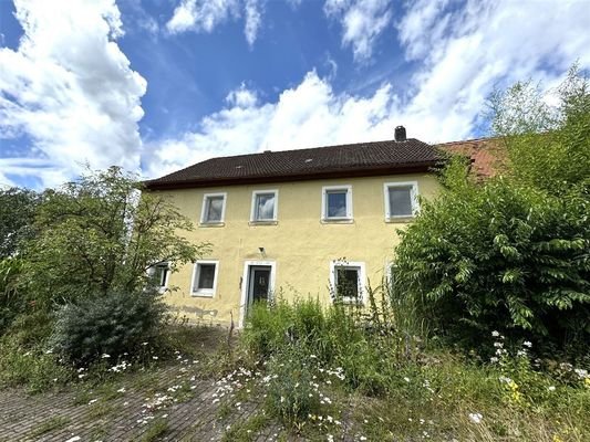 Haus mit Blick zur Haustüre