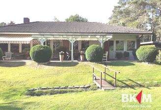 Rückwärtige Ansicht