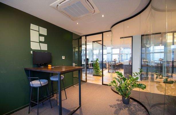 Kleiner Konferenzraum gesamt