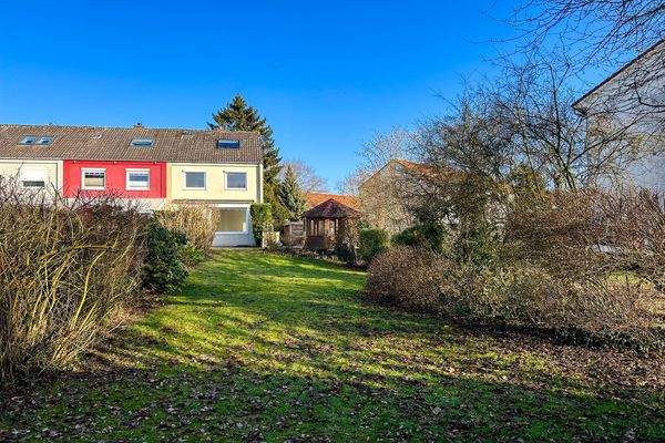 Hausansicht vom Garten