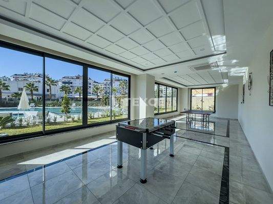 Magnificent Real Estate Within Walking Distance to the Beach in Alanya
