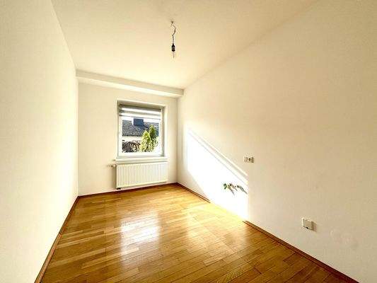 Küche / Büro Untergeschoss