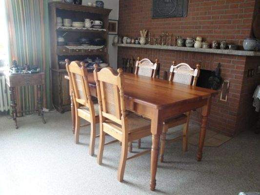 Wohnzimmer - vorh. v. d. Kamin