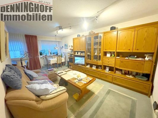 Wohn-/Esszimmer 2.OG rechts
