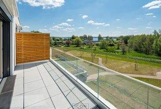 FREISITZ MIT BLICK RICHTUNG SEE & STADT