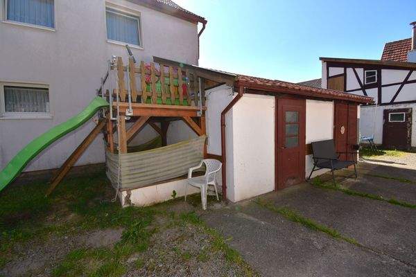 40 massiver Schuppen.JPG