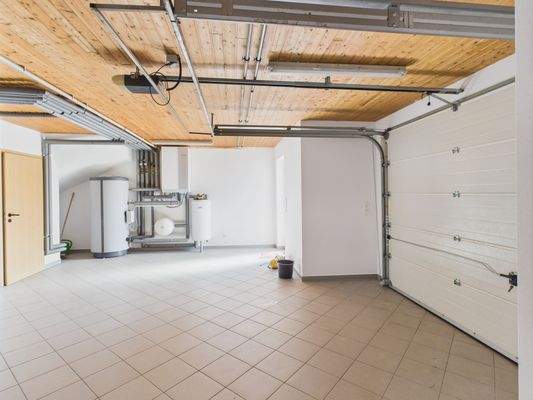 CAM01223G0-PR0145-STILL052