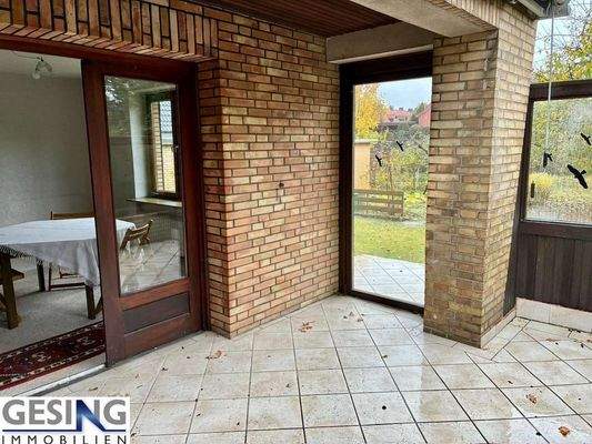 Terrrasse mit Zugang zum Garten