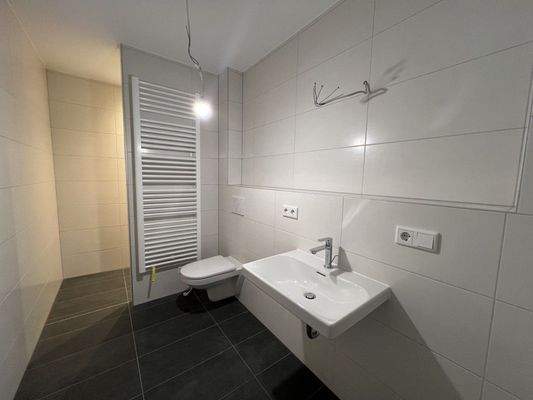 Wohnung-Gießen-Breslauer Straße21-WE1-7-Bad