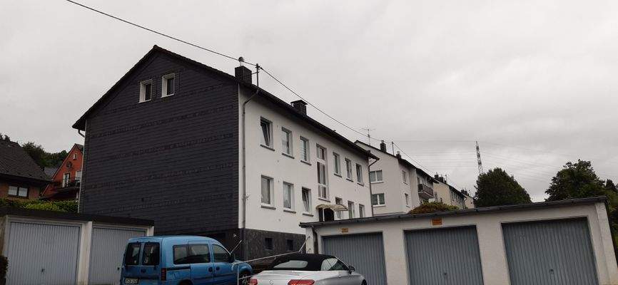 Straßenansicht EIngang