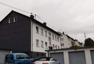 Straßenansicht EIngang