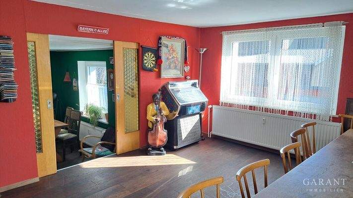 der Partyraum wartet auf Ihre neuen Ideen