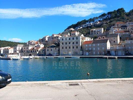 Wohnen im Herzen von Bračs Geschichte