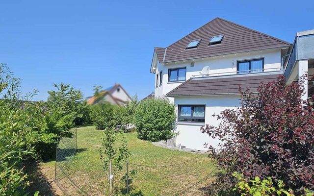 Außenansicht und Garten