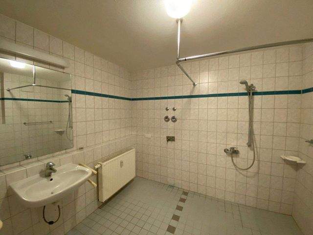 Für Mieter ab 60 Jahre: gemütliche 2-Zi.-Wohnung mit Balkon! - Photo 1