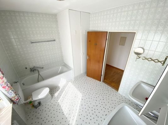 Badezimmer im OG