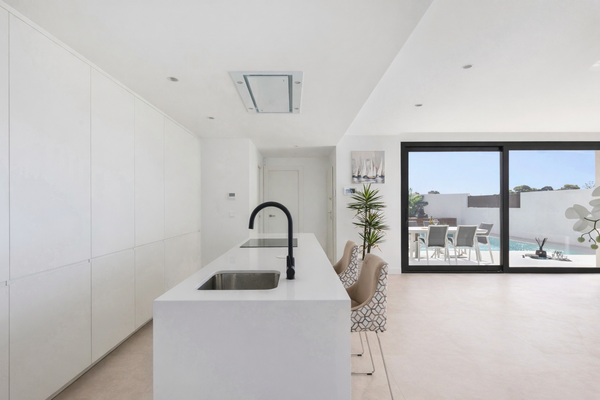 c01b2849-61e7-4922-b270-e730c6dd2756