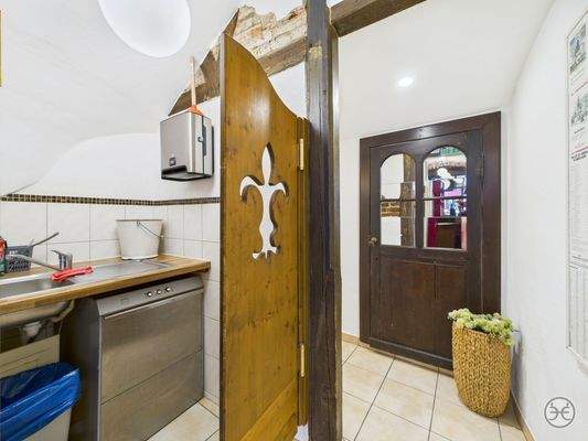 CAM05560G0-PR0026-STILL010