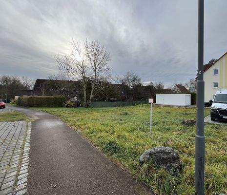 Grundstück von Rechts