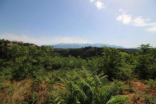 Land-Plot-With-Building-Permit-For-Sale-In-Chania-